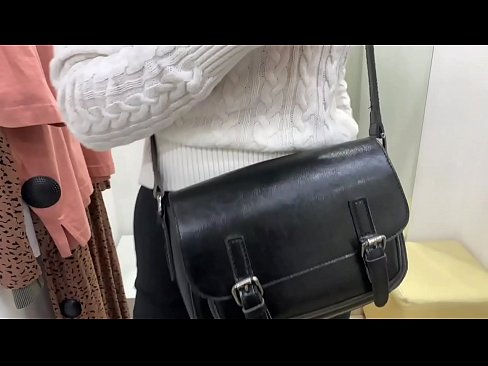 ❤️ Публична мастурбация на младата кучка FeralBerry с вибратор в стаята за обличане ❤️❌ Анално порно в bg.shufflesex.ru ☑